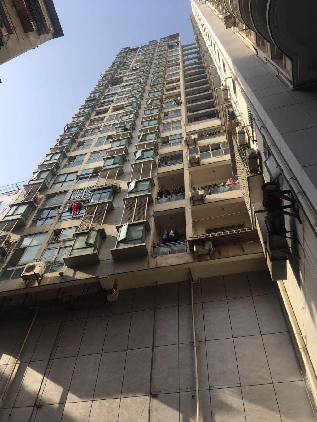景江华庭房间