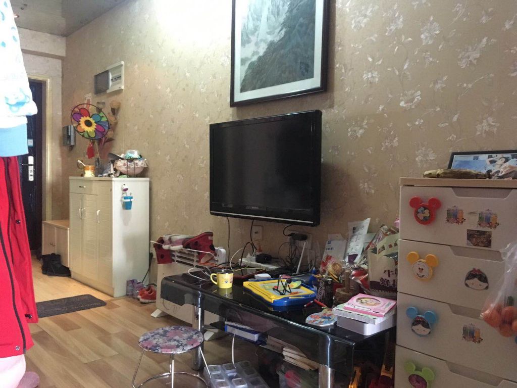 景江华庭房间