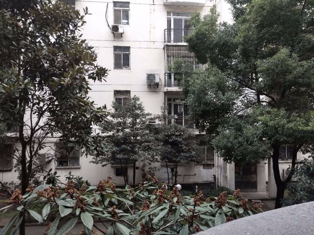香江花園一二期房間