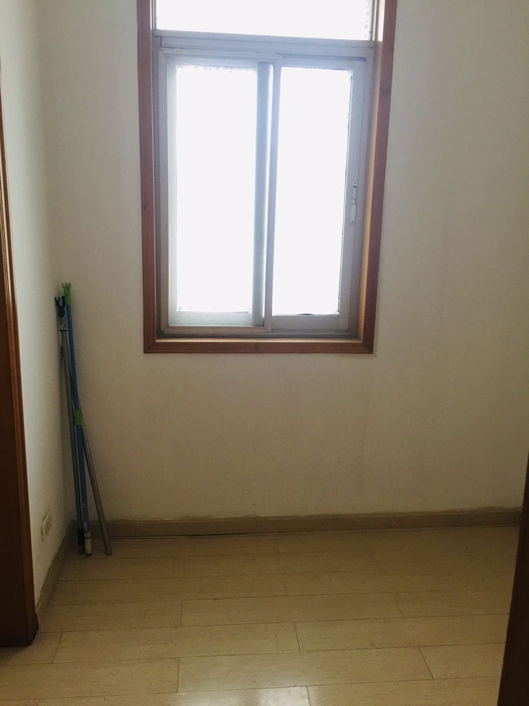 邮三社区房间