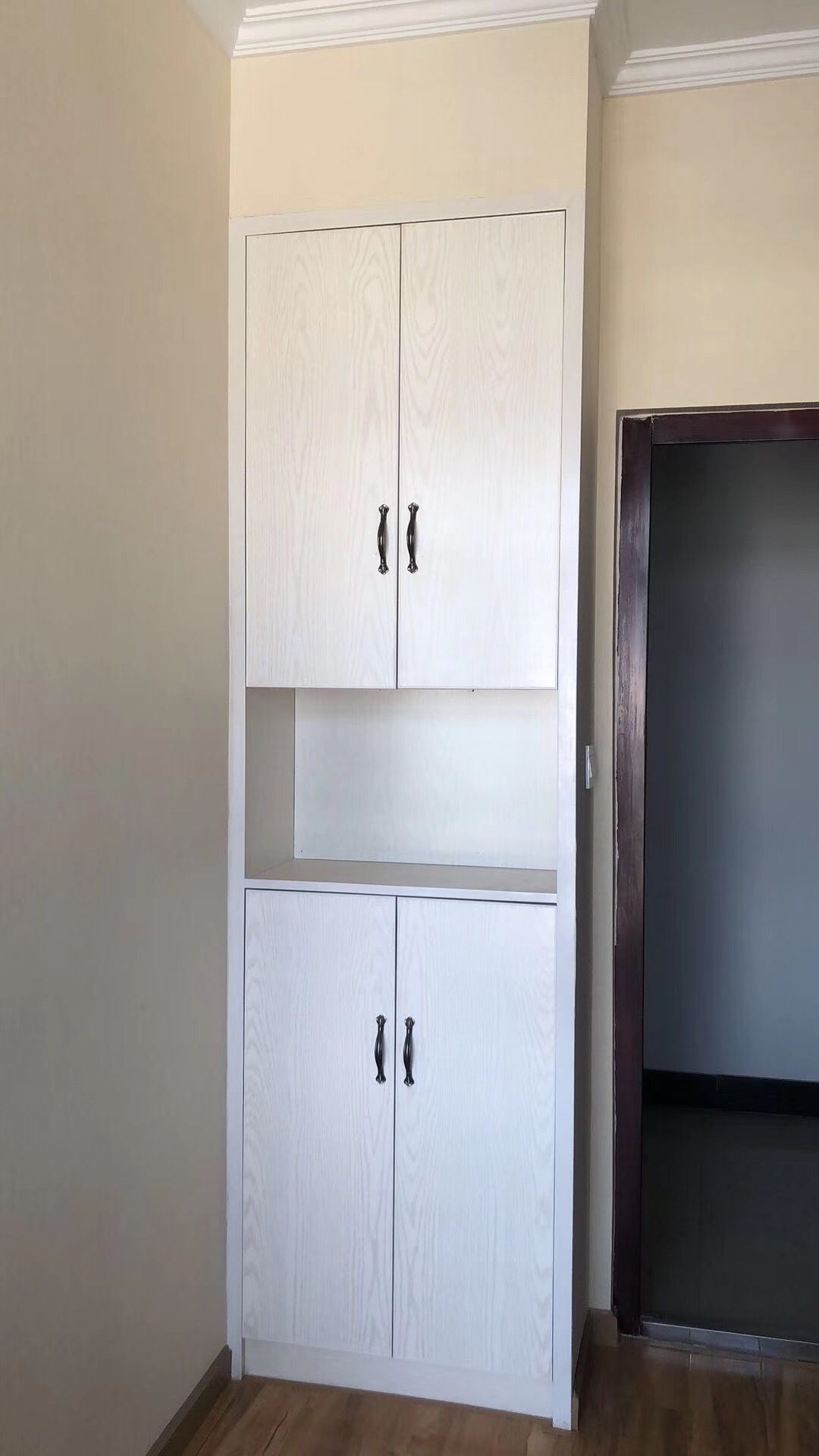 �����Է����