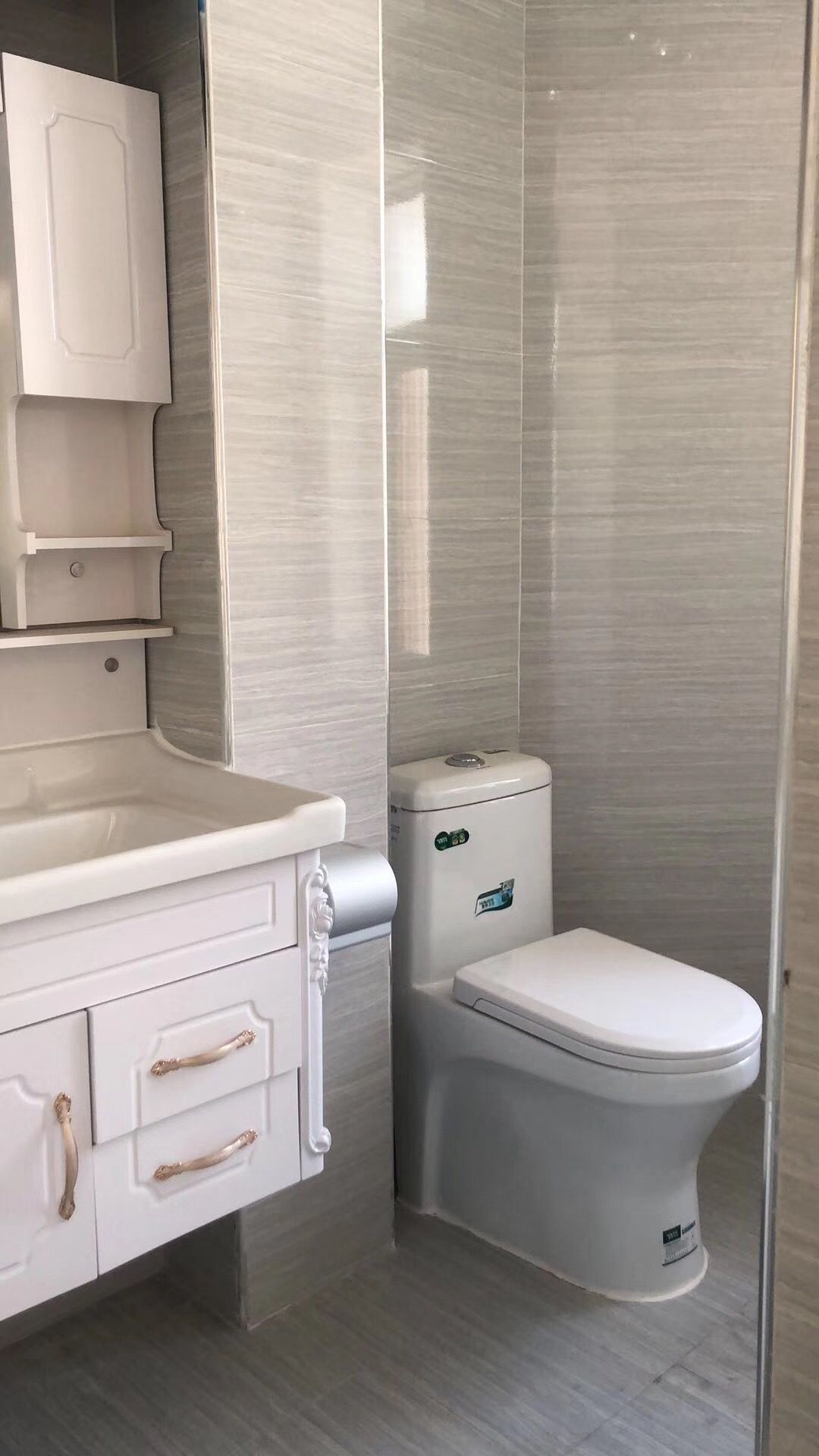 �����Է������