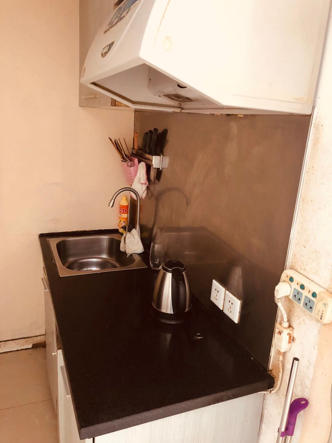 漢飛青年城房間