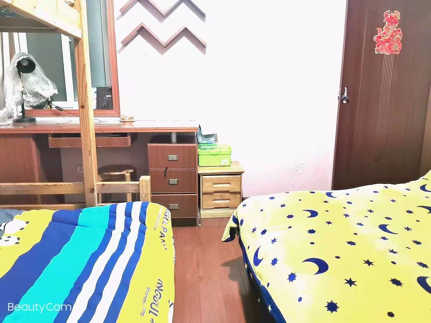 云鶴小區五組房間