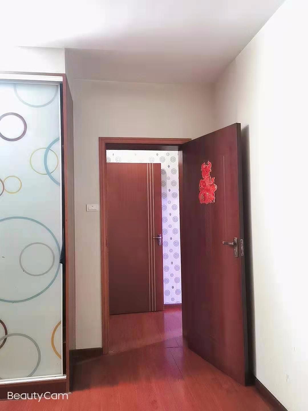 云鶴小區五組房間
