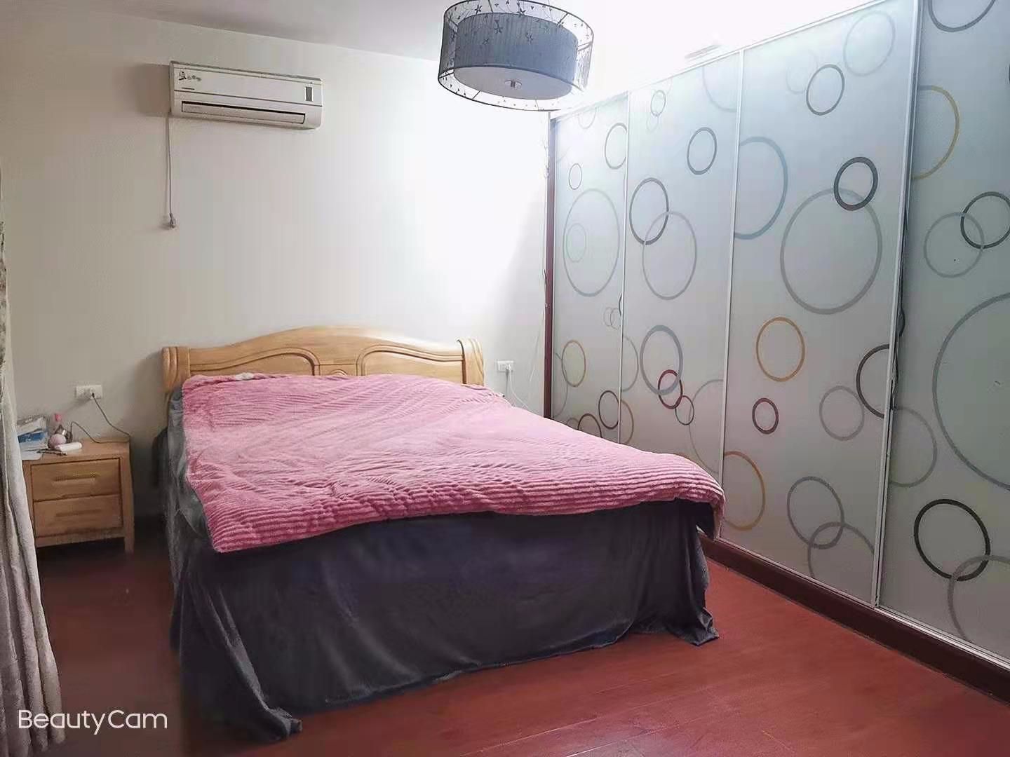 云鶴小區五組房間