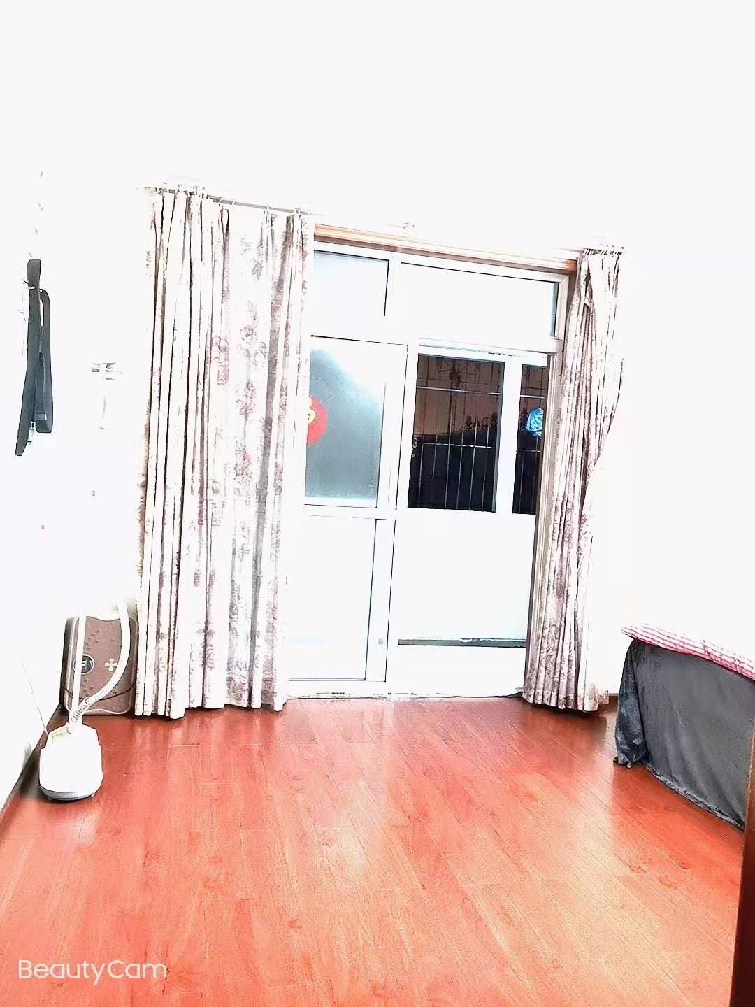 云鶴小區五組房間