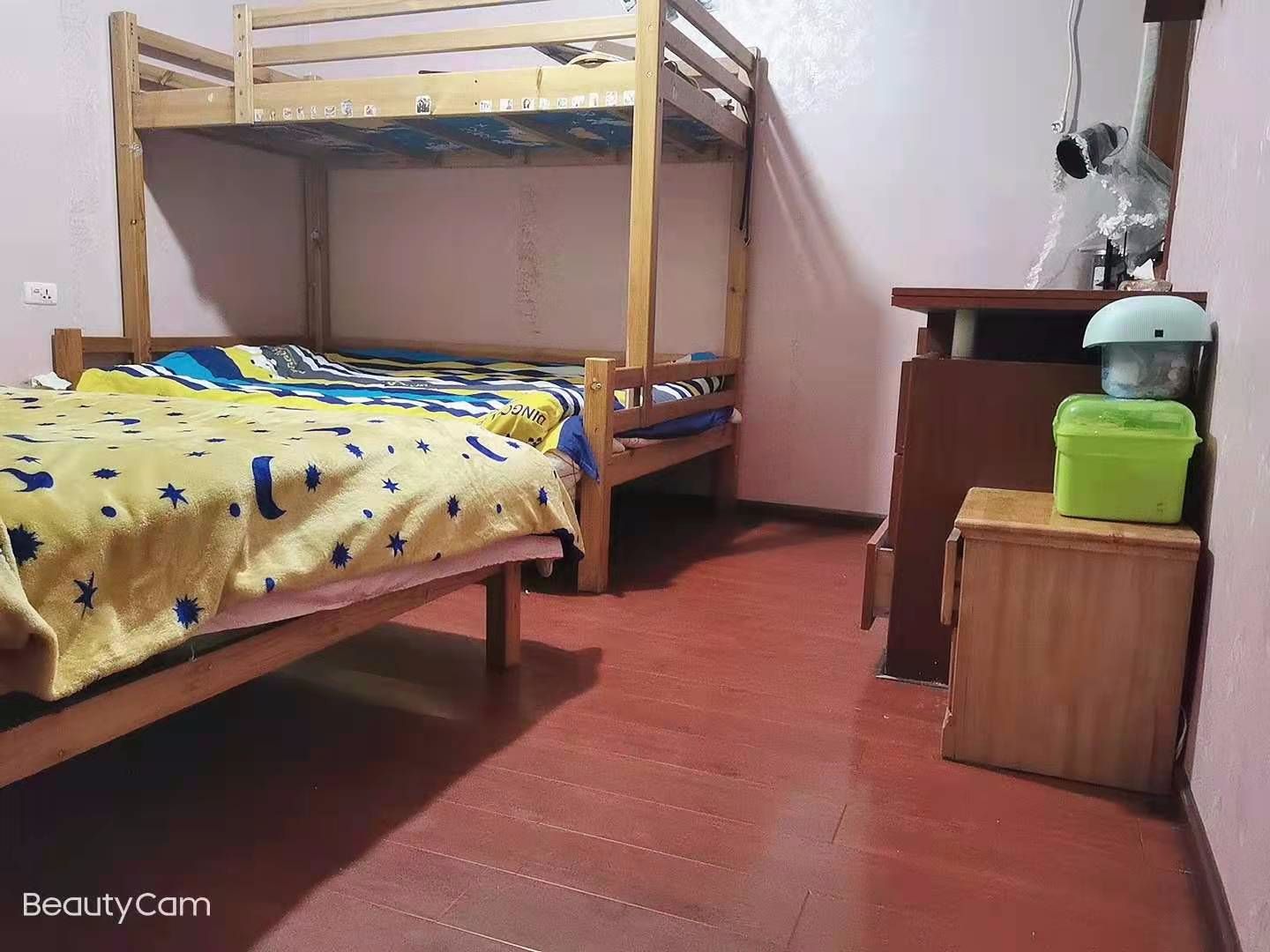 云鶴小區五組房間