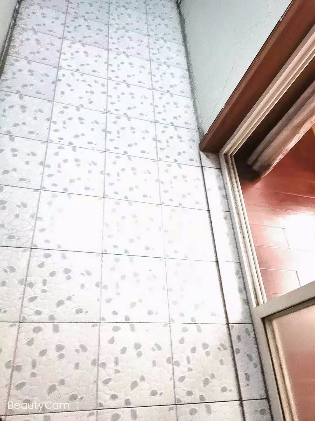 云鶴小區五組房間