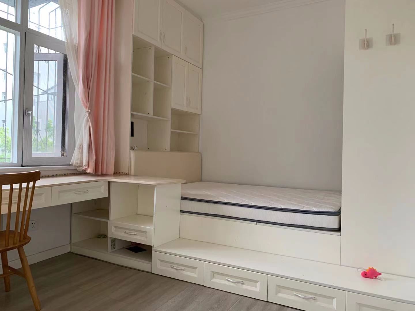 勝利街310號(hào)房間