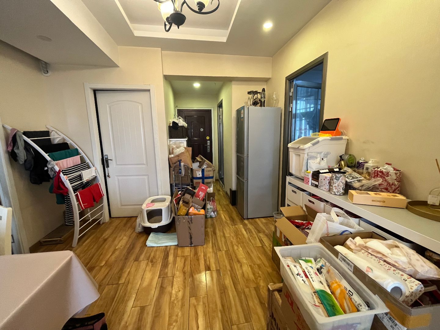 �����Է����