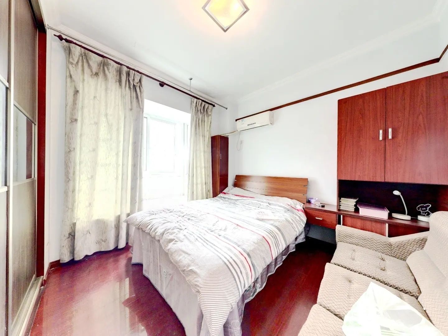 漢口濱江公館房間